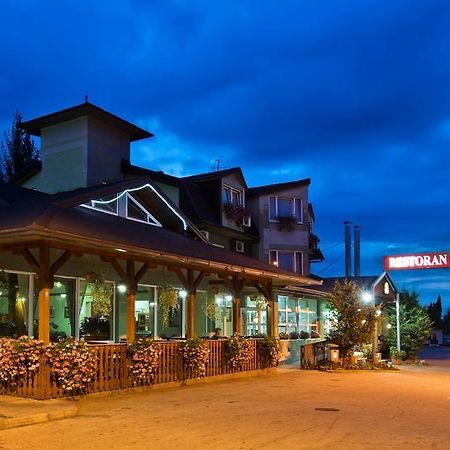 Motel Kod Bakija カルロヴァッツ エクステリア 写真